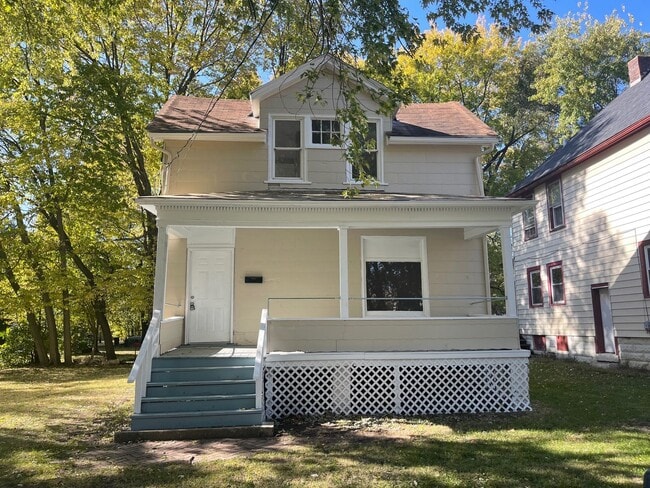 Building Photo - 609 Voris St