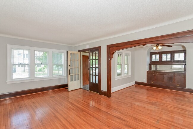 Building Photo - COMING SOON!! 4 Bedroom, 2 Bathroom Rental House in St. Paul!