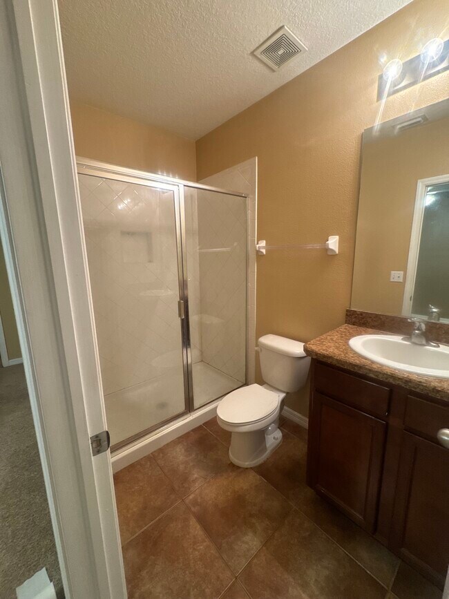 Foto del edificio - 706 Wiltonway Dr