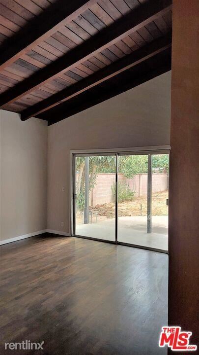 Foto del edificio - 3 br, 2 bath House - 20431 Bassett St