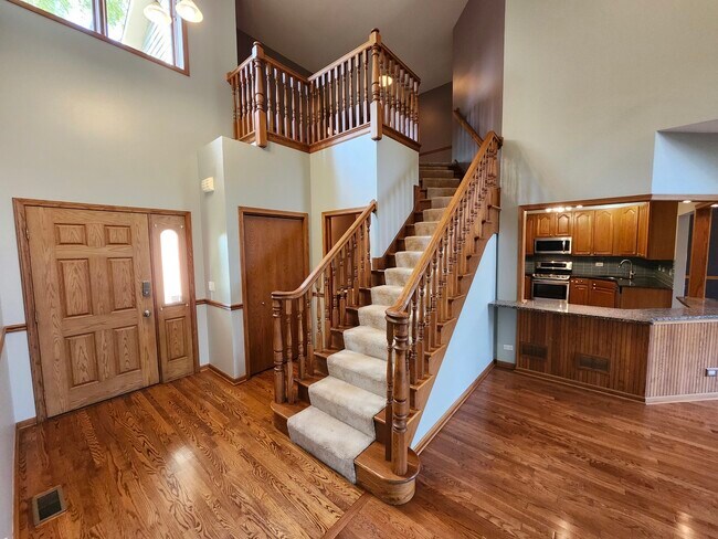 Building Photo - 5408 Stacy Ct