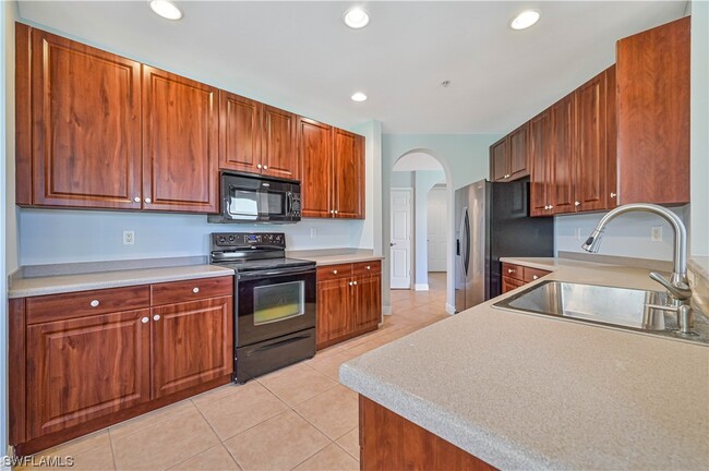 Building Photo - 5640 Chelsey Ln