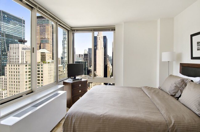 Foto del edificio - 260 W 54th St