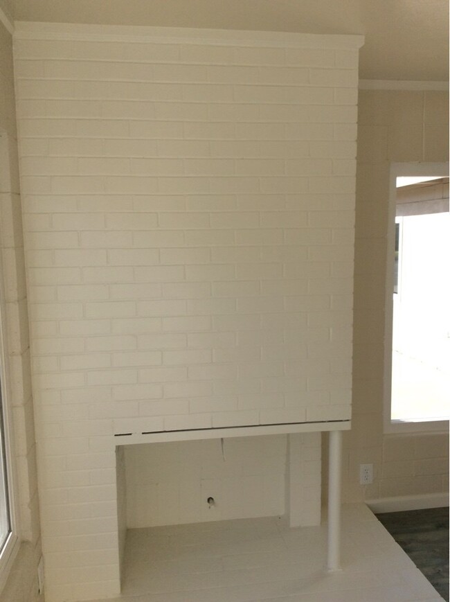 Foto del edificio - APPLY FOR THIS BEAUTIFUL HOME TODAY!