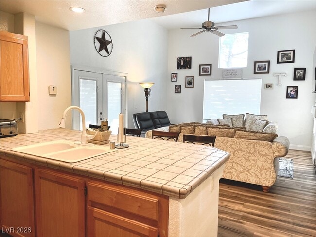 Foto del edificio - 1401 Beaver Spring St