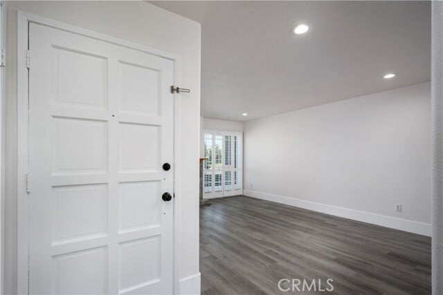 Building Photo - 11263 Knott Ave