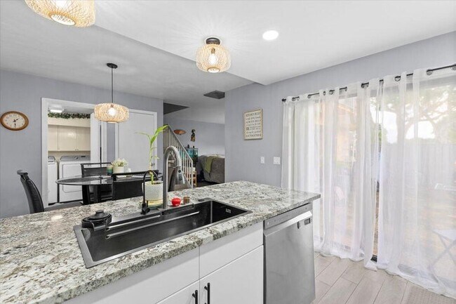 Foto del edificio - 2704 27th Way