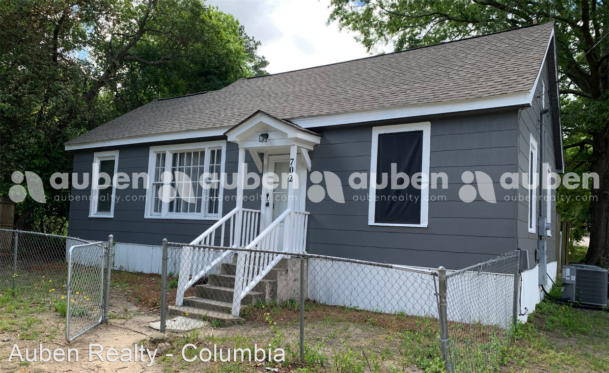 Primary Photo - 4 br, 1 bath House - 702 Duke Avenue