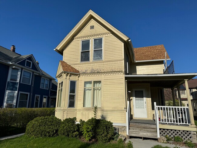 Building Photo - 1607 N 7th St