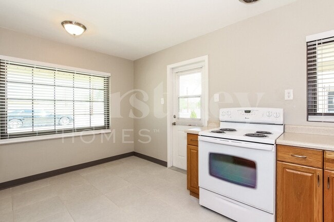 Foto del edificio - 2311 W Maryland Ave