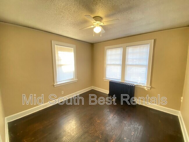 Foto del edificio - 1867 Kendale Ave