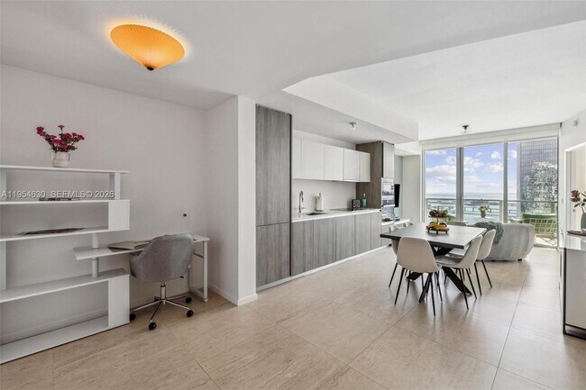 Foto del edificio - 2900 NE 7th Ave