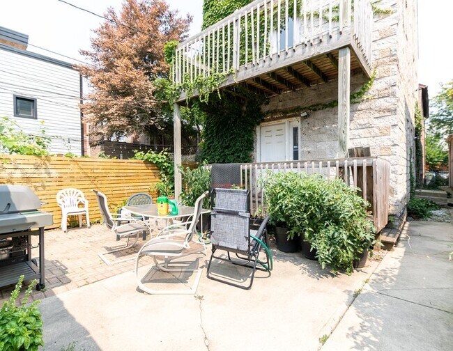 Foto del edificio - 954 N Honore St