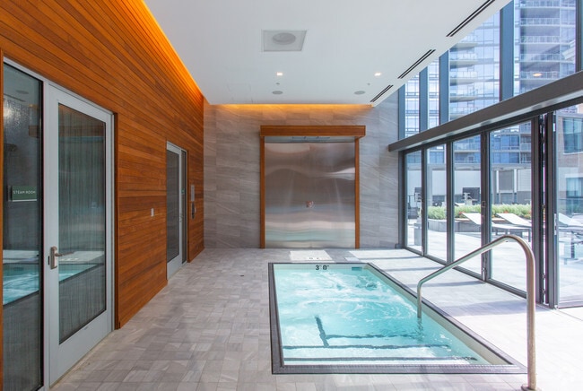 Spa - Arrive Michigan Avenue