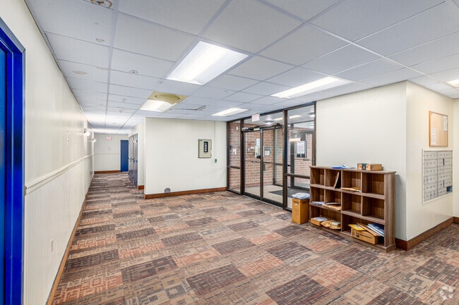 Lobby Photo - Bates Hill Apartments