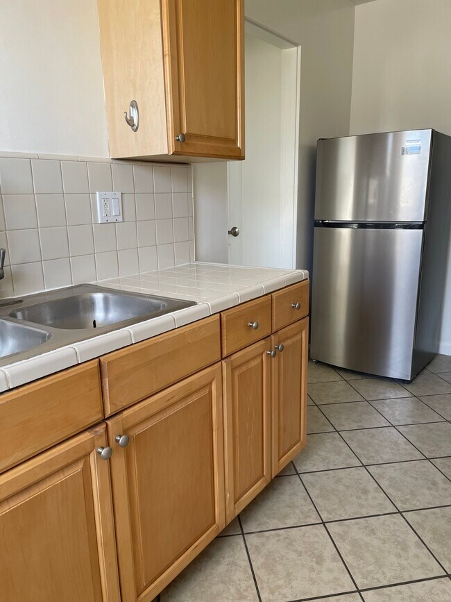 Foto del edificio - 811 Broadway St