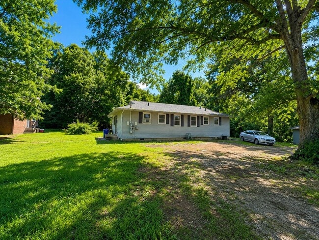 Photo - 222 Fisk Ave (Oak Ridge, TN) Apartment