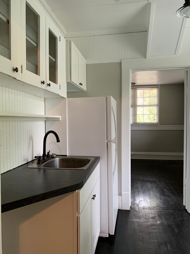 Foto del edificio - 210 W Wisconsin Ave