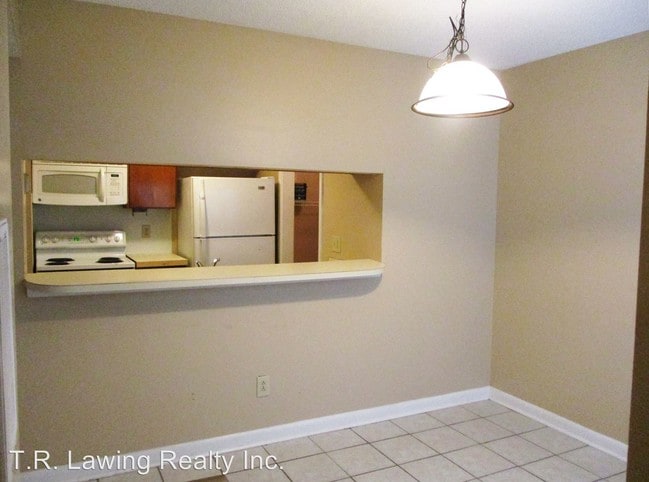 Building Photo - 4425 Sharon Chase Dr