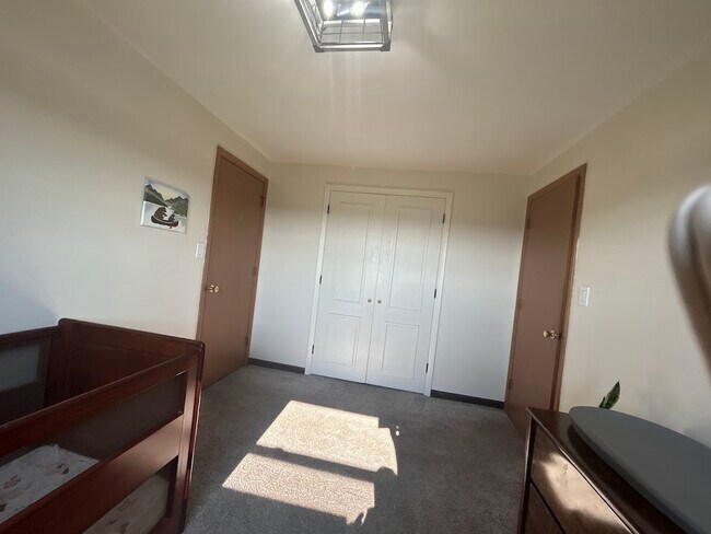 Foto del edificio - 3643 Division Rd
