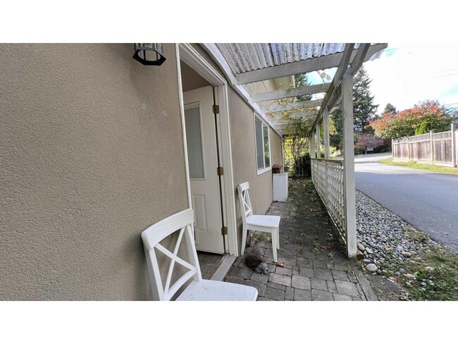 Building Photo - 1512 Nichol Rd