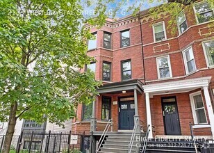 Building Photo - 2133 W Crystal St