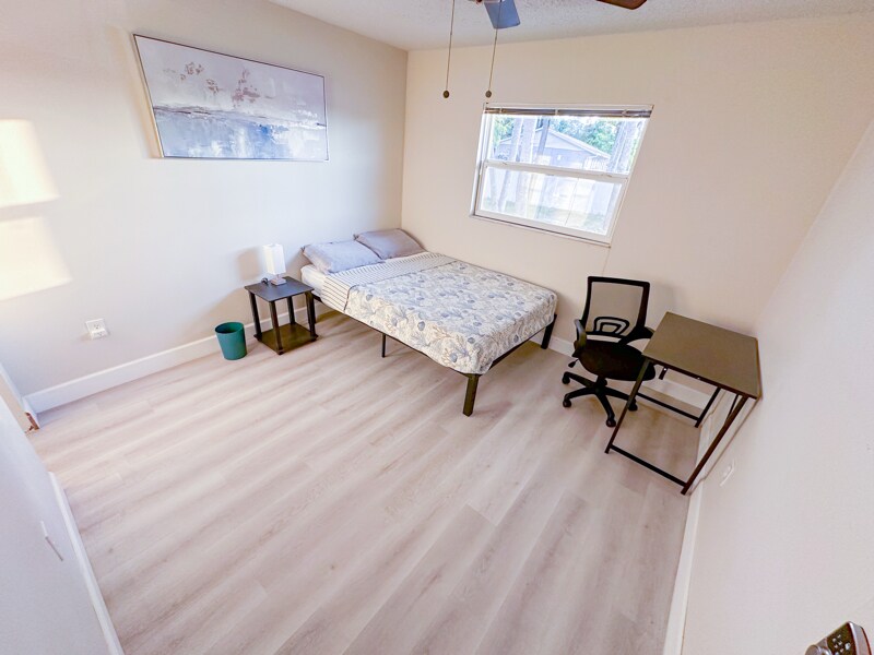 Foto principal - 2370 Leon Ave