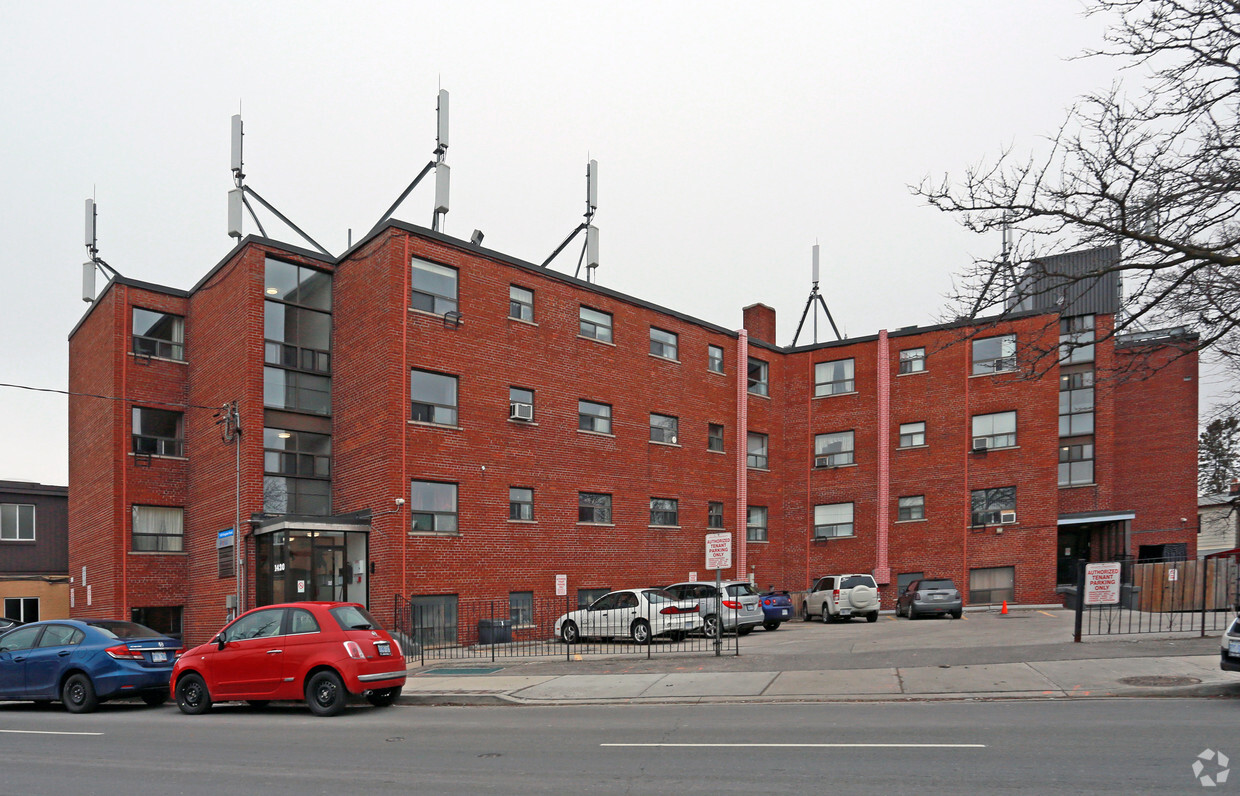 Primary Photo - Wardking Apartments