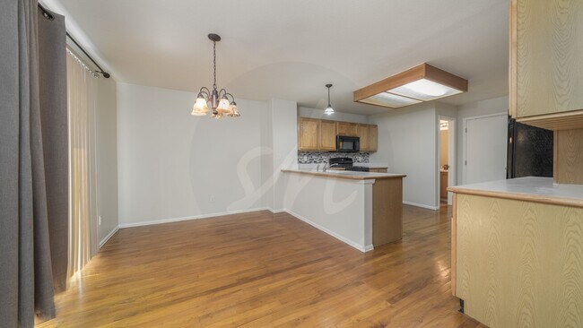 Foto del edificio - Stetson Hills Charmer with 2 Car Garage