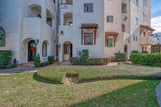 Building Photo - 311 Calle Sevilla Pl