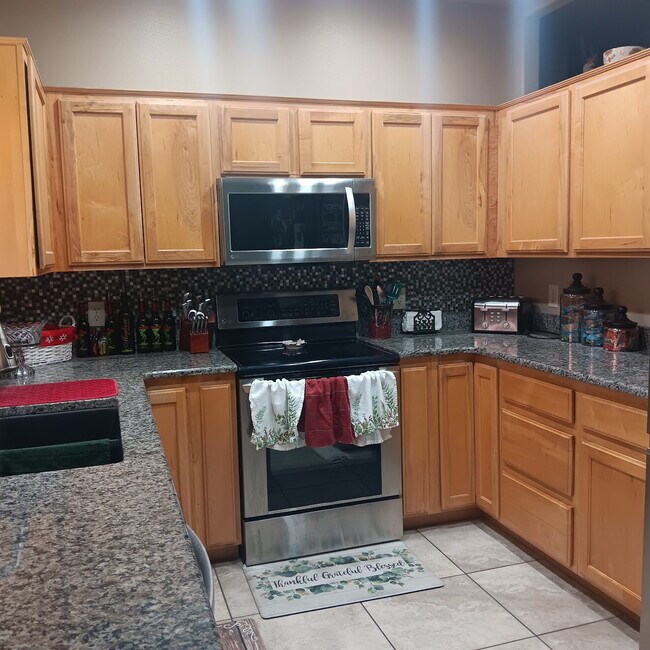 Building Photo - "Spacious 3-Bedroom Condo Oasis in Hurricane, UT – 2 Full Baths & 1,263 Sq Ft of Comfort!"
