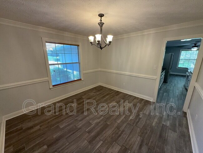 Foto del edificio - 5212 Jim Dandy Ln