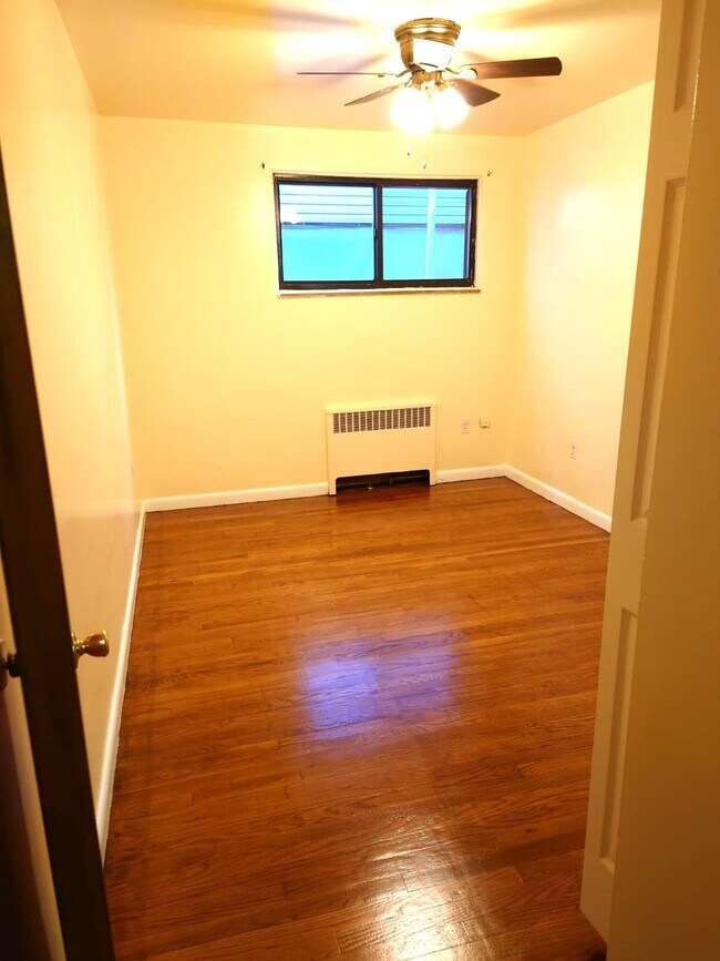 Foto del edificio - 6129 Jackson St