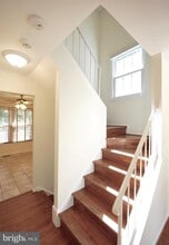 Building Photo - 10307 Friendship Ct