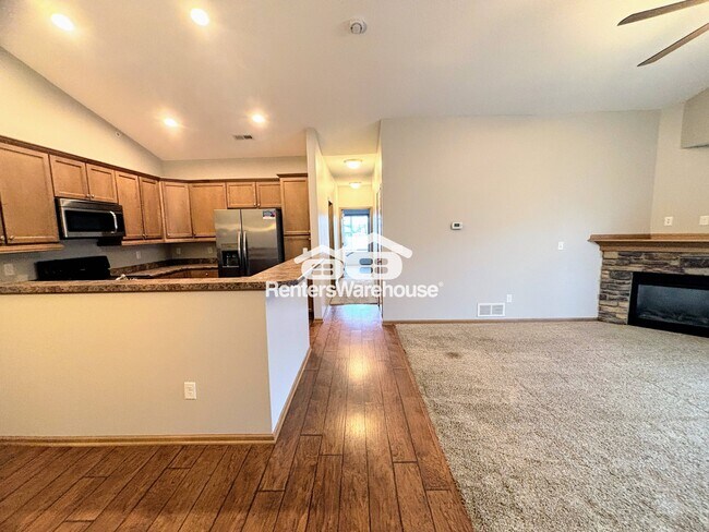 Foto del edificio - 2000 Meadow Ct