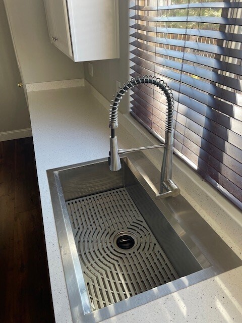 Building Photo - 11590 Desert Bloom Dr