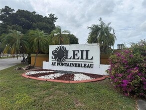 Building Photo - 9735 Fontainebleau Blvd