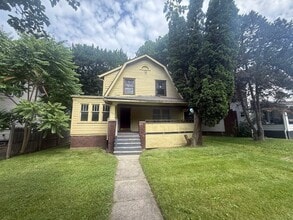 Building Photo - 325 Grace Ave