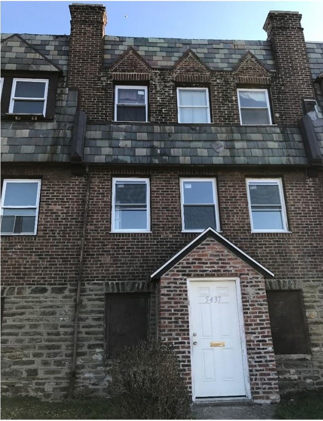 Primary Photo - 5437-5441 Torresdale Ave