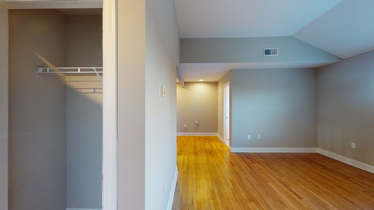 Photo - Rodgers Forge Apartments