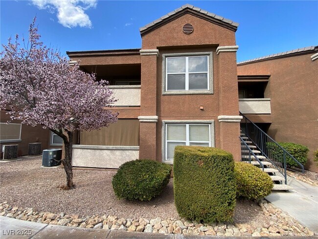 Foto del edificio - 555 E Silverado Ranch Blvd