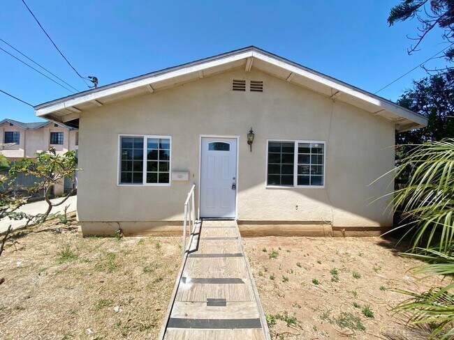Foto del edificio - 118 Cedar Ave