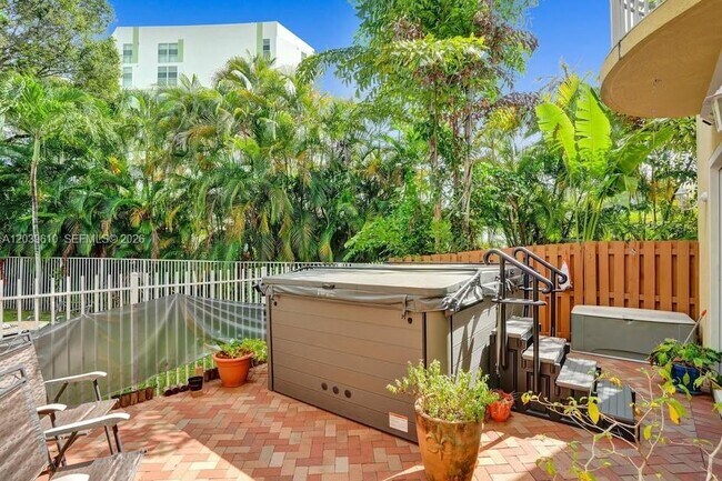 Foto del edificio - 409 SW 5th St