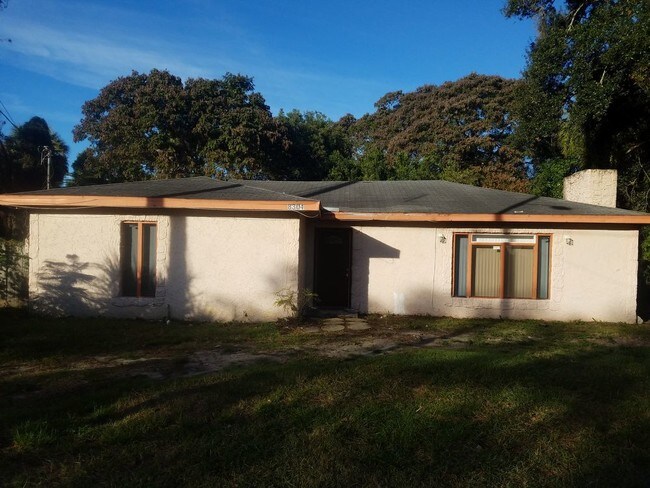 Building Photo - 8304 N Brooks St