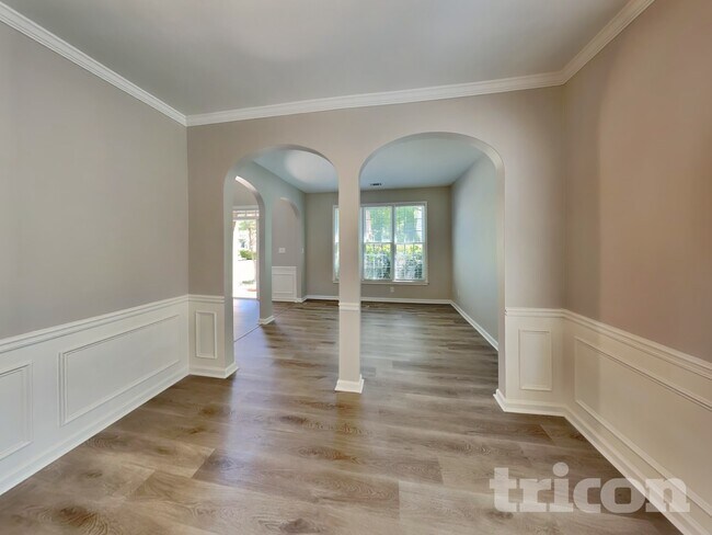 Foto del edificio - 1013 Chatsworth Ln