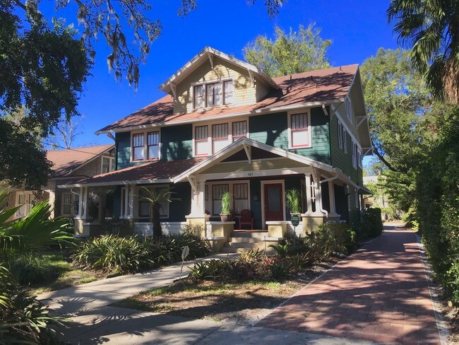 Building Photo - 421 E Amelia St