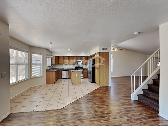Foto del edificio - 2710 N 122nd Ave