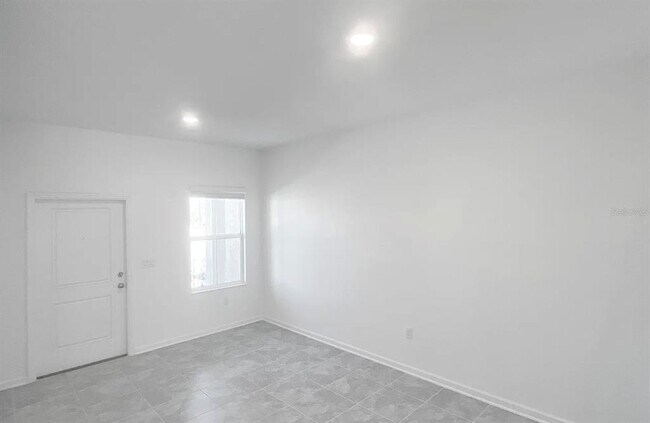 Foto del edificio - 2562 Skyline Lp