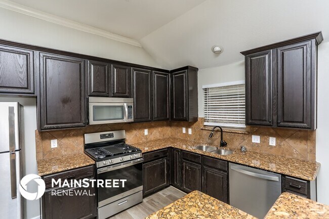 Building Photo - 208 Starlight Dr