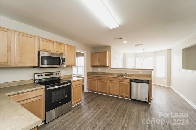 Foto del edificio - 5518 Thompson Rd